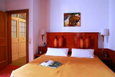 фото отеля Hotel zum Turm