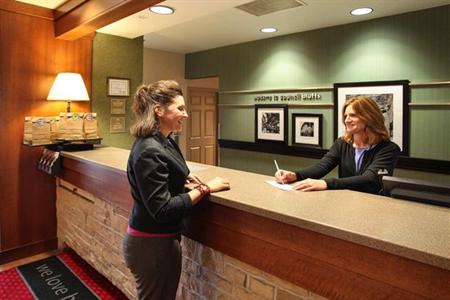 фото отеля Hampton Inn Council Bluffs