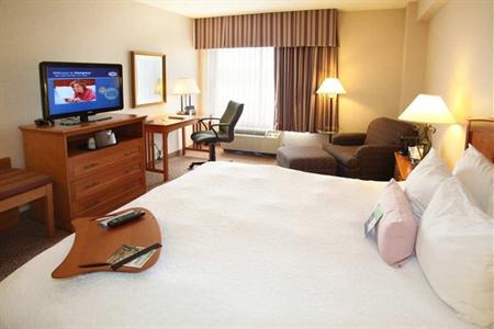 фото отеля Hampton Inn Council Bluffs