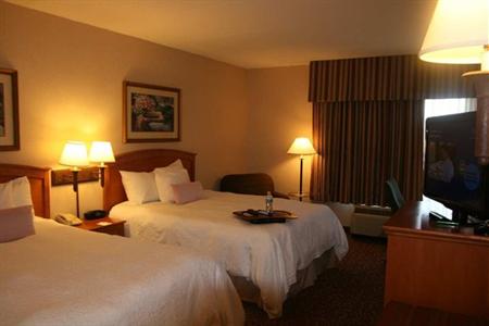 фото отеля Hampton Inn Council Bluffs