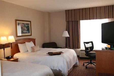 фото отеля Hampton Inn Council Bluffs