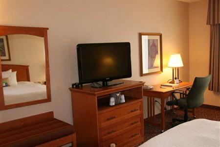 фото отеля Hampton Inn Council Bluffs