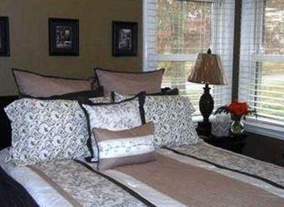 фото отеля Cozy Southern Charm Bed and Breakfast