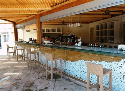 фото отеля Kyllini Beach Resort