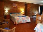 фото отеля Wondai Colonial Motel