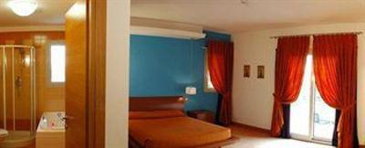 фото отеля Hotel Cleofe