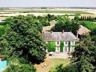 фото отеля Le Chateau De L'abbaye Moreilles