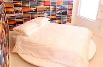 фото отеля Daddy Long Legs Boutique Hotel
