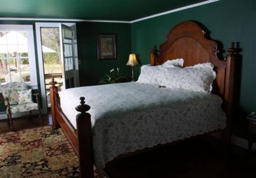 фото отеля Riverbend Inn Chocorua
