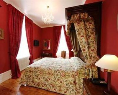 фото отеля Hotel Golf De Ceron Chateau De La Frediere
