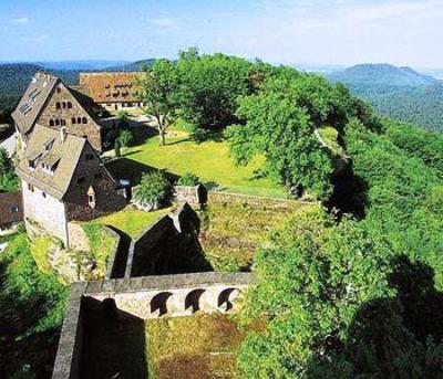 фото отеля Chateau du Hunebourg Dossenheim-sur-Zinsel