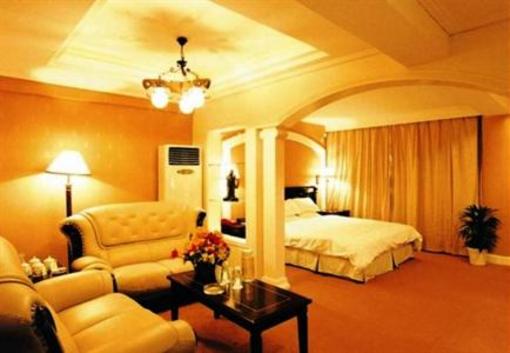 фото отеля Gongga Hotel Hailuogou
