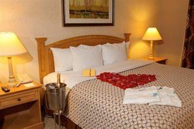 фото отеля Embassy Suites Hotel McAllen