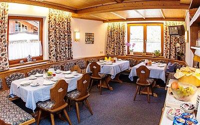 фото отеля Fruhstuckspension and Ferienhaus Fadnerspitz