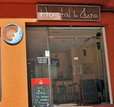 фото отеля Hostal La Lluna