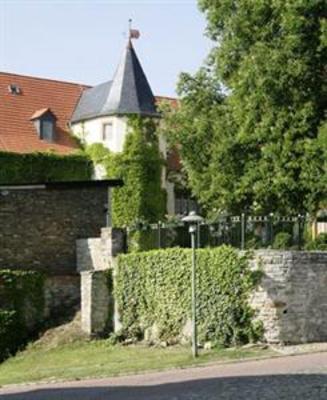 фото отеля Stadtschloss Hecklingen Hotel