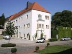 фото отеля Stadtschloss Hecklingen Hotel