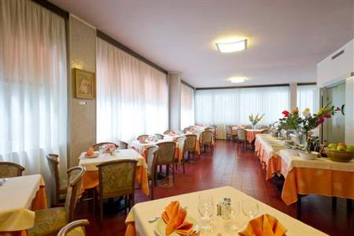фото отеля Hotel Gloria Salsomaggiore Terme