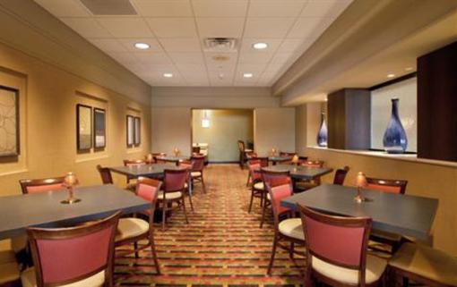 фото отеля Holiday Inn Grand Rapids Downtown