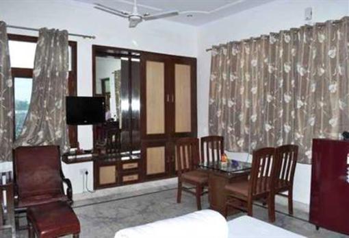 фото отеля Hotel Shivanta Residency