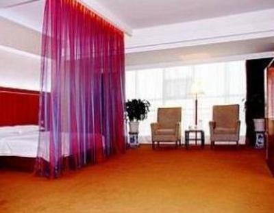 фото отеля Hollyear Hotel