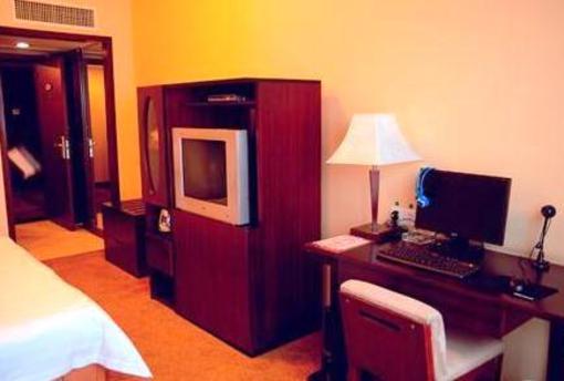 фото отеля Hollyear Hotel