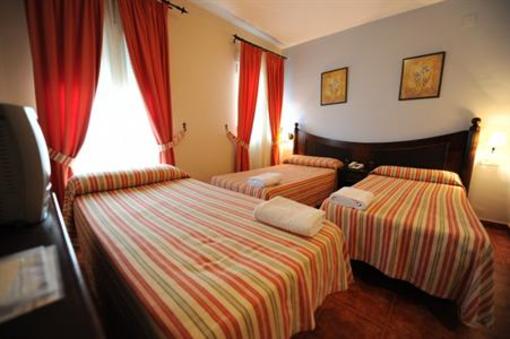 фото отеля Hotel Montearoma Valverde del Camino