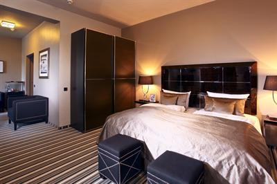 фото отеля Poppenbutteler Hof Hotel Hamburg