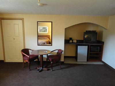 фото отеля Budget Inn Lockbourne