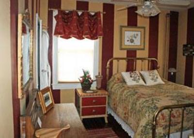 фото отеля River Line Inn Bed & Breakfast