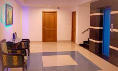 фото отеля Aay Kay Hotel
