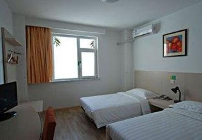 фото отеля Xicui Railway Hotel