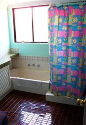 фото отеля Fern Cove B&B