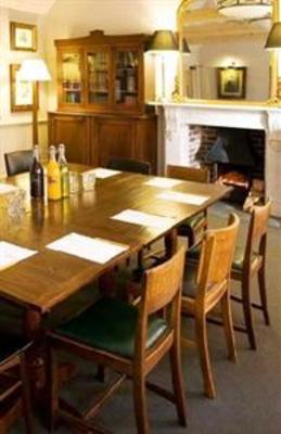 фото отеля Lion Inn