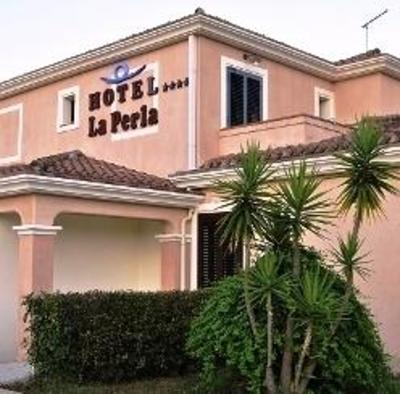 фото отеля Hotel La Perla