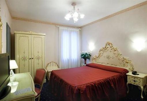 фото отеля Comfort Hotel Diana