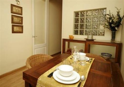 фото отеля Rent 4 Days Sagrada Familia Apartments