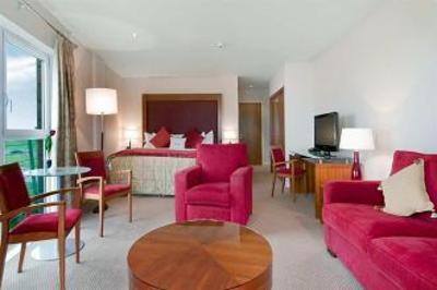 фото отеля Doubletree by Hilton Aberdeen City Centre