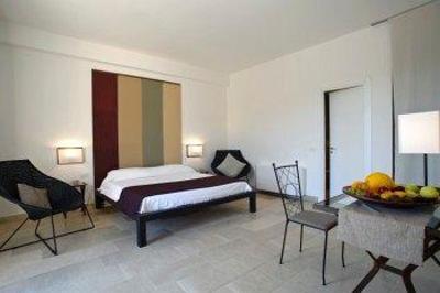 фото отеля Relais Parco Cavalonga