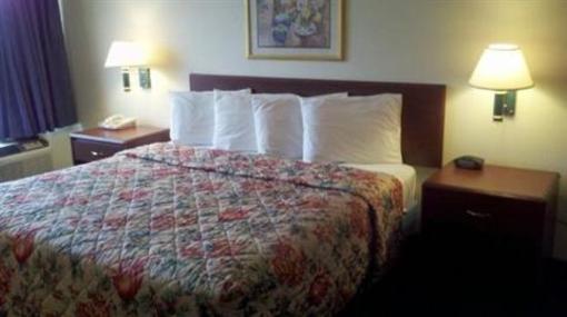 фото отеля Red Roof Inn Dover