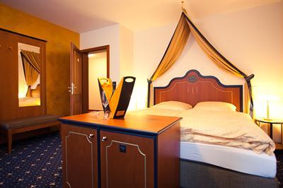 фото отеля Waldhotel Forellenhof