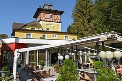 фото отеля Gastehaus Post Wrann