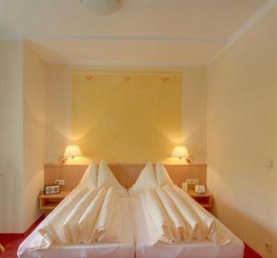 фото отеля Gastehaus Post Wrann