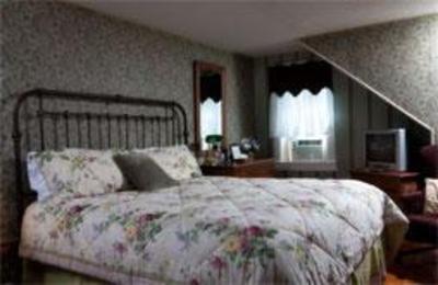 фото отеля The Frogtown Inn & 6 Acres Restaurant