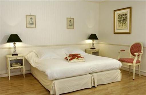 фото отеля Hotel Chateau Meyre Avensan