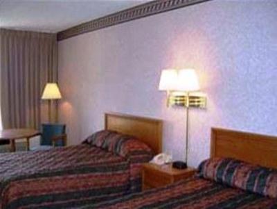 фото отеля Travelodge Bristol