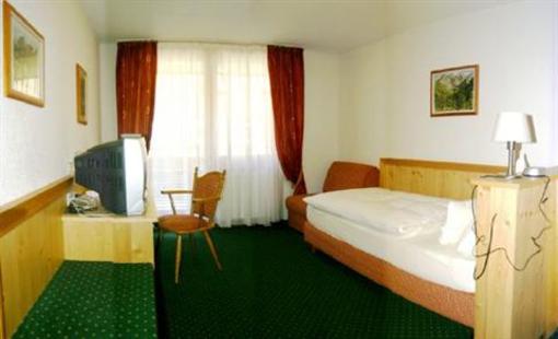фото отеля Alpenlandhotel Hirsch