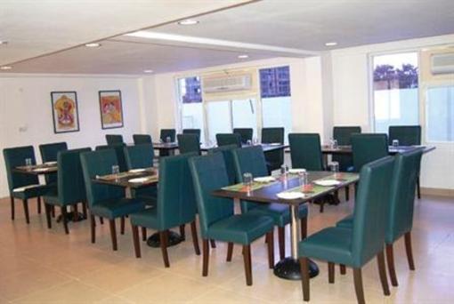 фото отеля Sravya Compact Residency Hotel Hyderabad