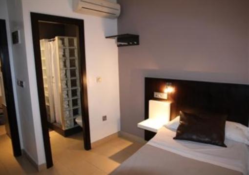 фото отеля Hostal Central Ceuta