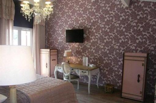 фото отеля Hotel Des Pins Bedoin
